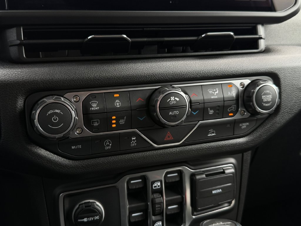 New 2026 Jeep Gladiator Sport AWD/4WD image 10