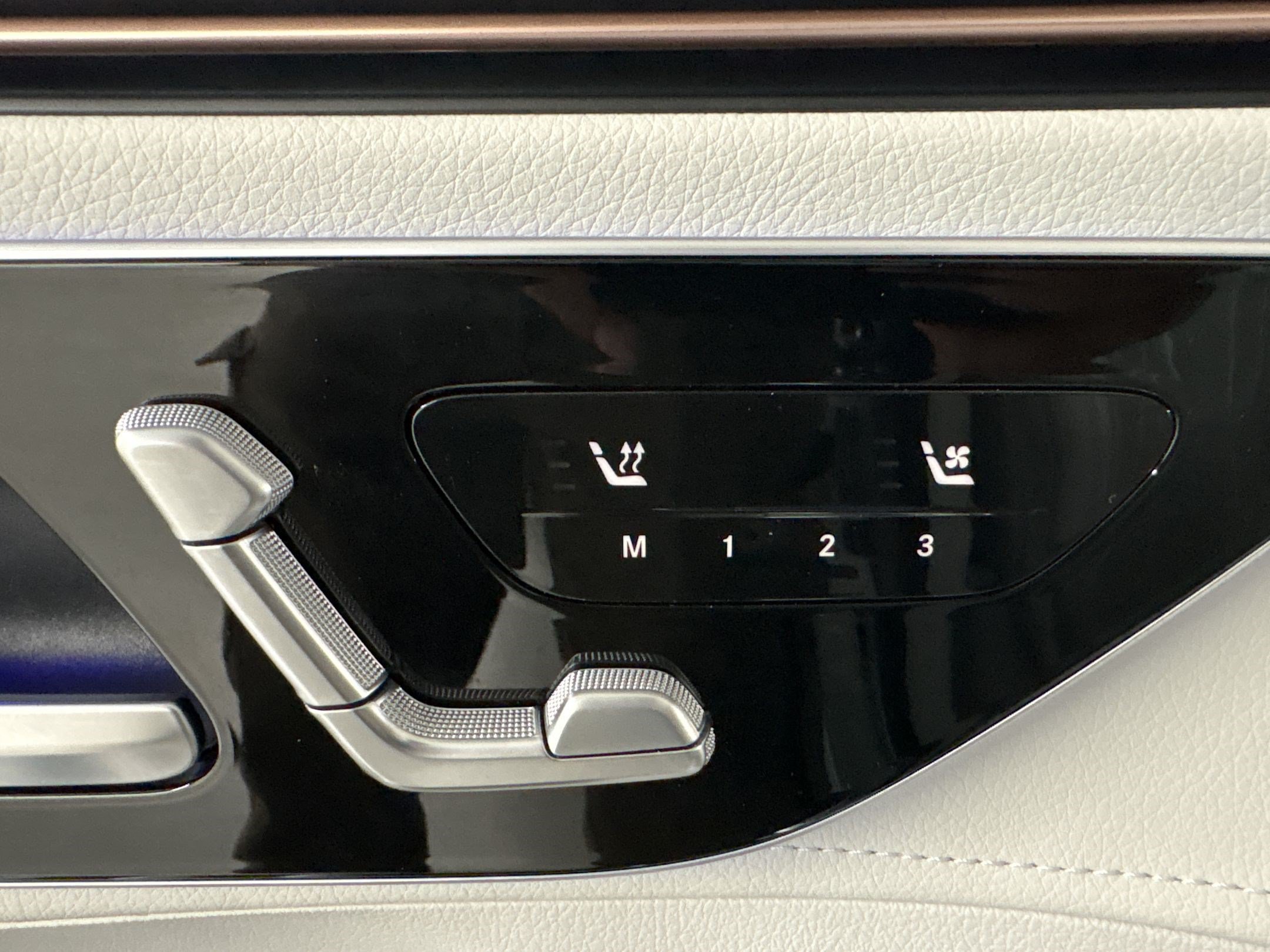Certified 2023 Mercedes-Benz EQE 500 4MATIC Sedan image 21