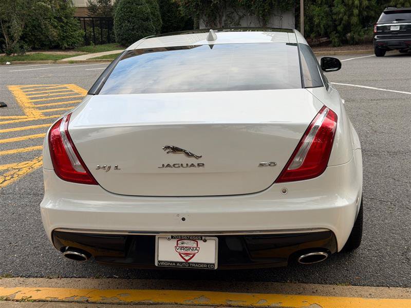 Used 2016 Jaguar XJ L Supercharged RWD image 12