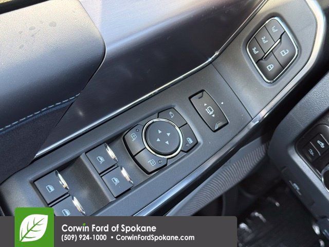 New 2026 Ford F350 Platinum w/ Tremor Off-Road Package AWD/4WD image 19