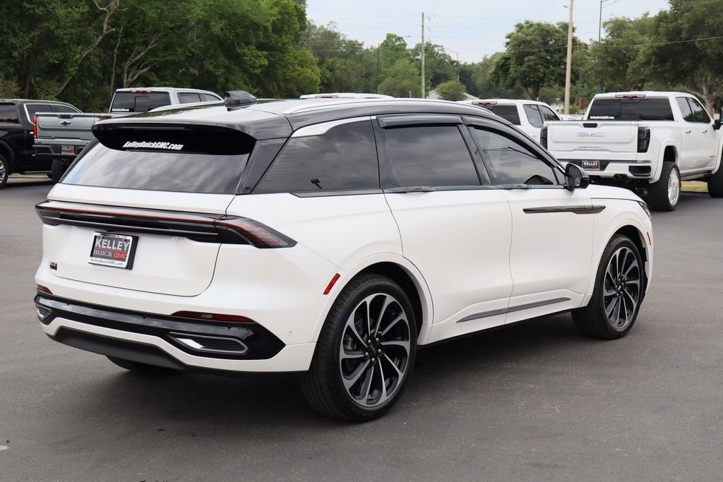 Used 2024 Lincoln Nautilus Black Label AWD/4WD image 9