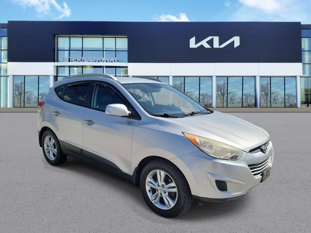 Used 2011 Hyundai Tucson GLS AWD/4WD image 2