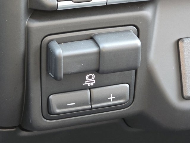 Used 2025 Chevrolet Silverado 1500 Custom Trail Boss w/ LPO, Dark Essentials Package image 14