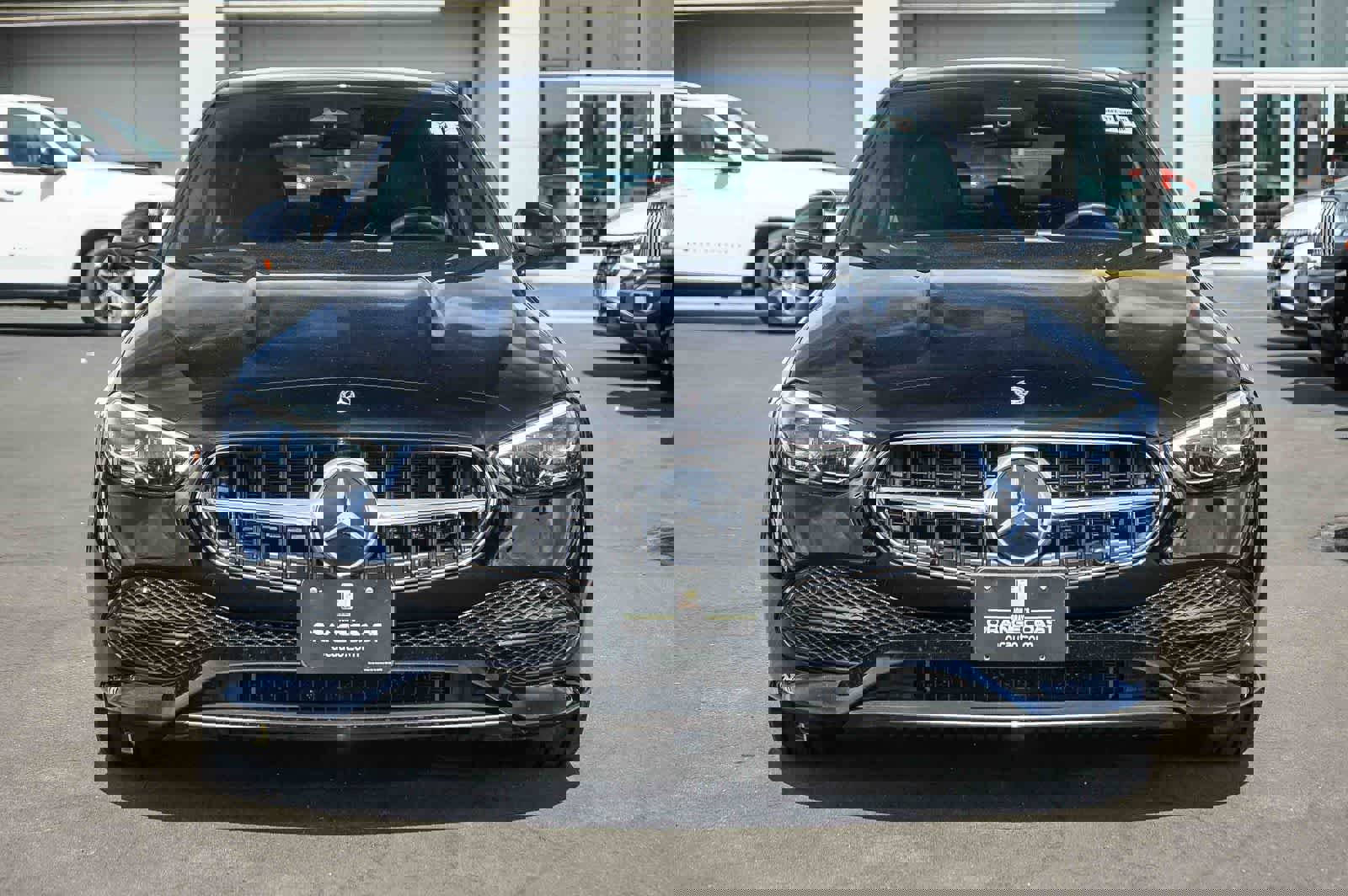 Used 2025 Mercedes-Benz C 300 4MATIC Sedan image 2