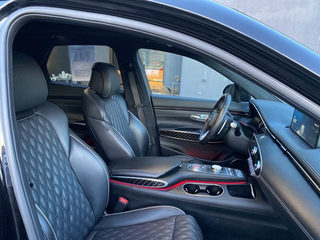 Certified 2023 Genesis GV70 3.5T Sport w/ Sport Prestige Package image 9