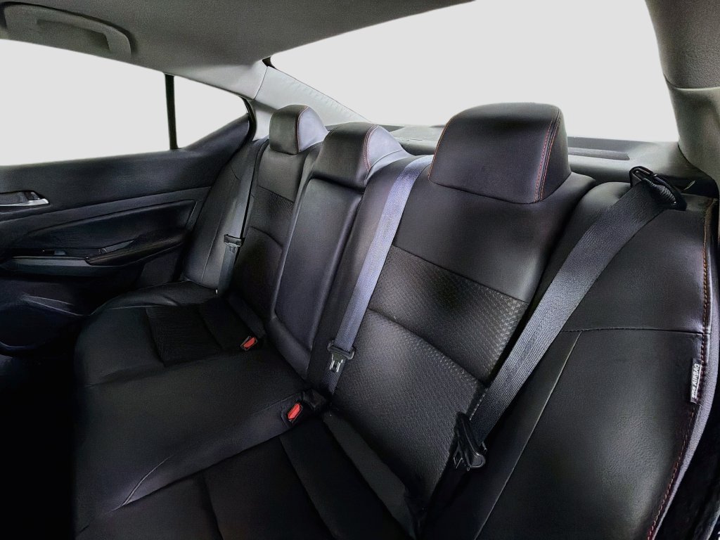 Used 2024 Nissan Altima 2.5 SR FWD image 23