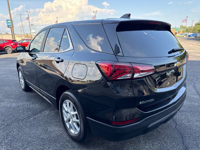 Used 2024 Chevrolet Equinox LT w/ LPO, Floor Liner Package FWD image 5