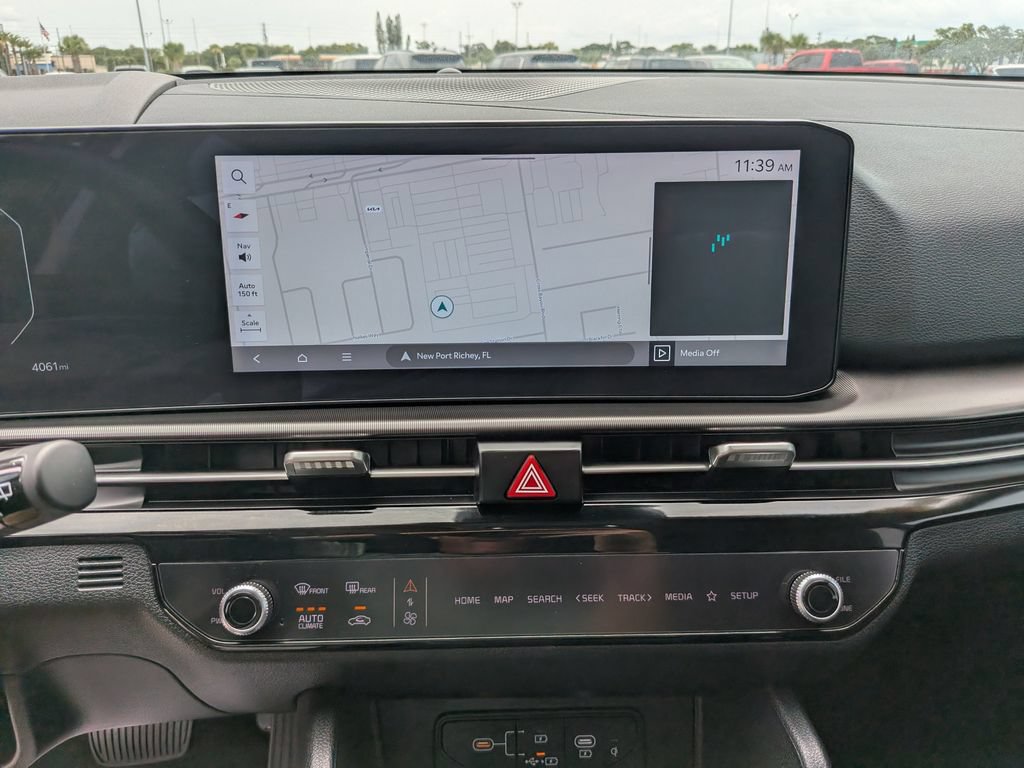 Certified 2026 Kia Sportage SX FWD image 24