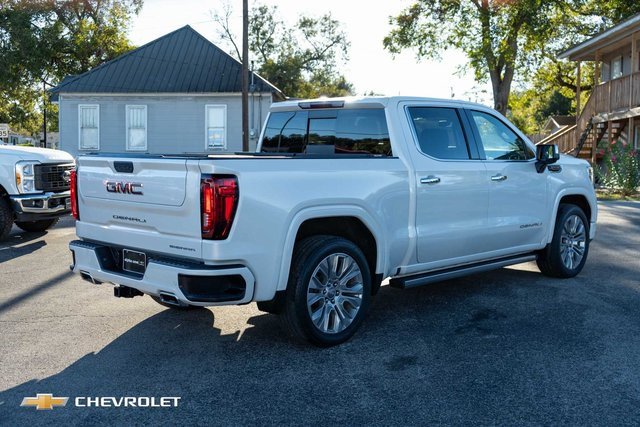 Used 2022 GMC Sierra 1500 Denali w/ Denali Premium Package image 6