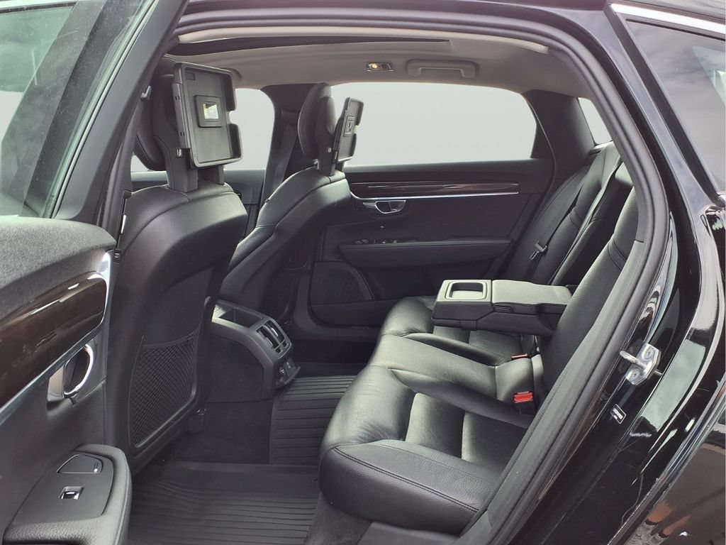 Used 2019 Volvo S90 T6 Momentum w/ Advanced Package AWD/4WD image 9