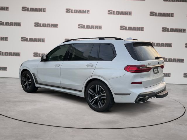 Used 2021 BMW X7 M50i image 3