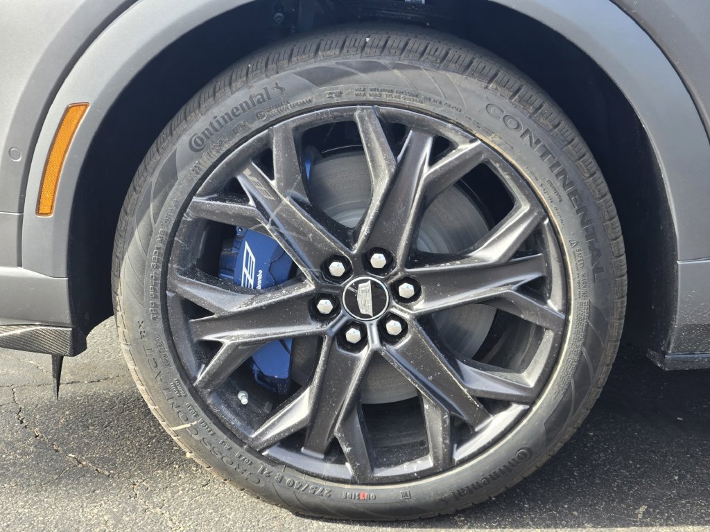 New 2026 Cadillac Optiq V w/ Magnus Launch Edition AWD/4WD image 6