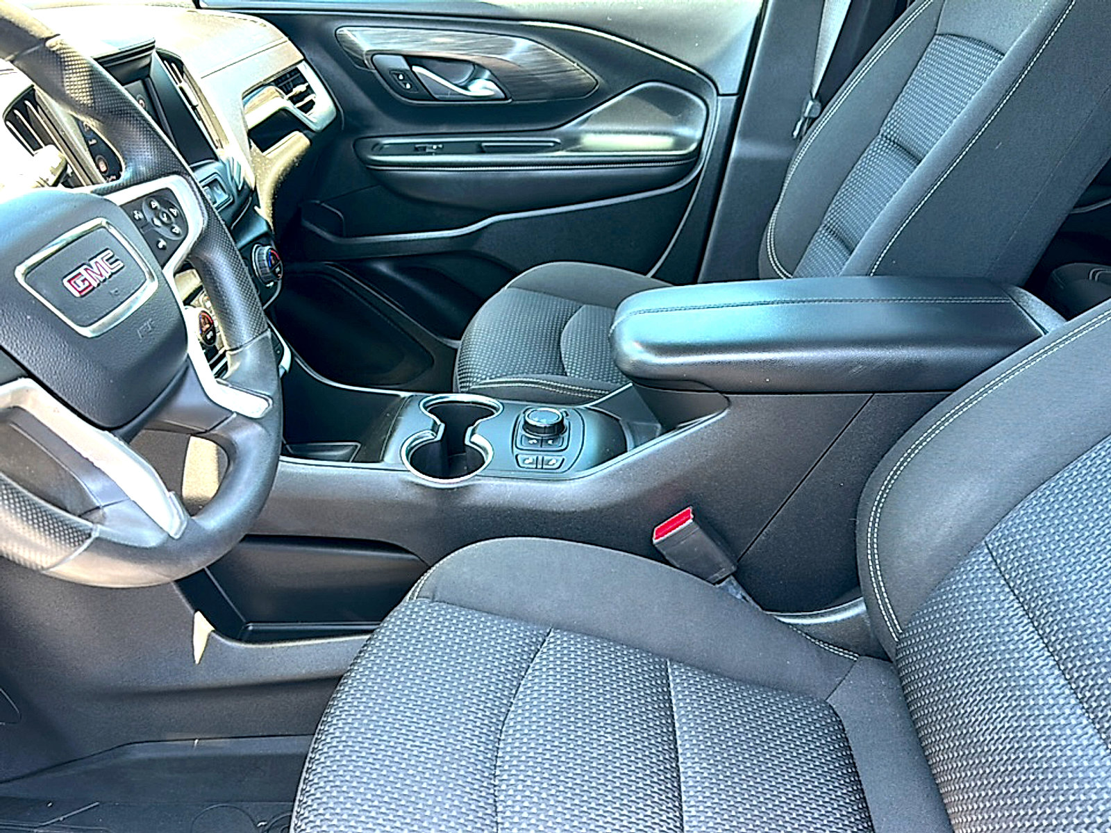 Used 2022 GMC Terrain SLE w/ Driver Convenience Package FWD image 13