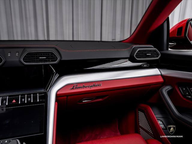 Used 2024 Lamborghini Urus S AWD/4WD image 35