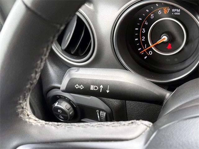 Used 2023 Jeep Gladiator Sport image 24