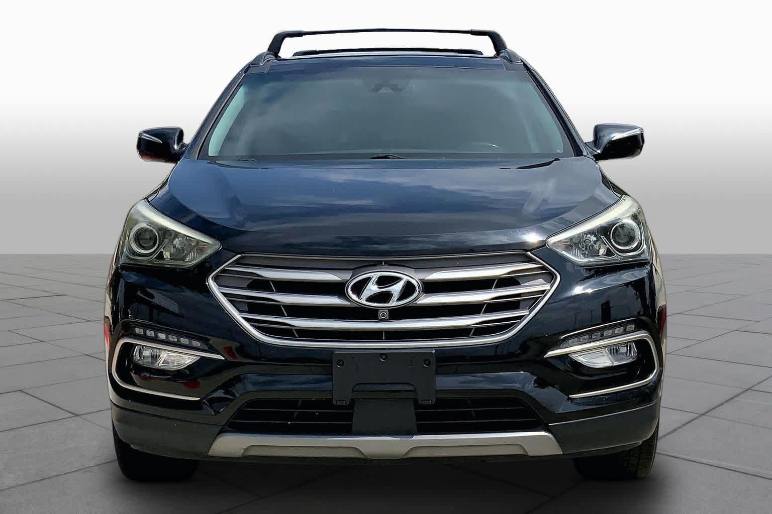 Used 2017 Hyundai Santa Fe Sport w/ 2.0T Ultimate Tech Package 05 FWD image 4