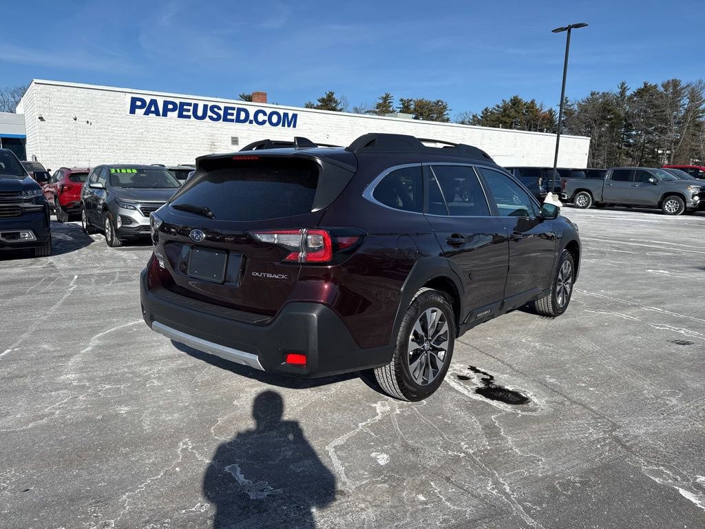 Used 2025 Subaru Outback Limited image 3