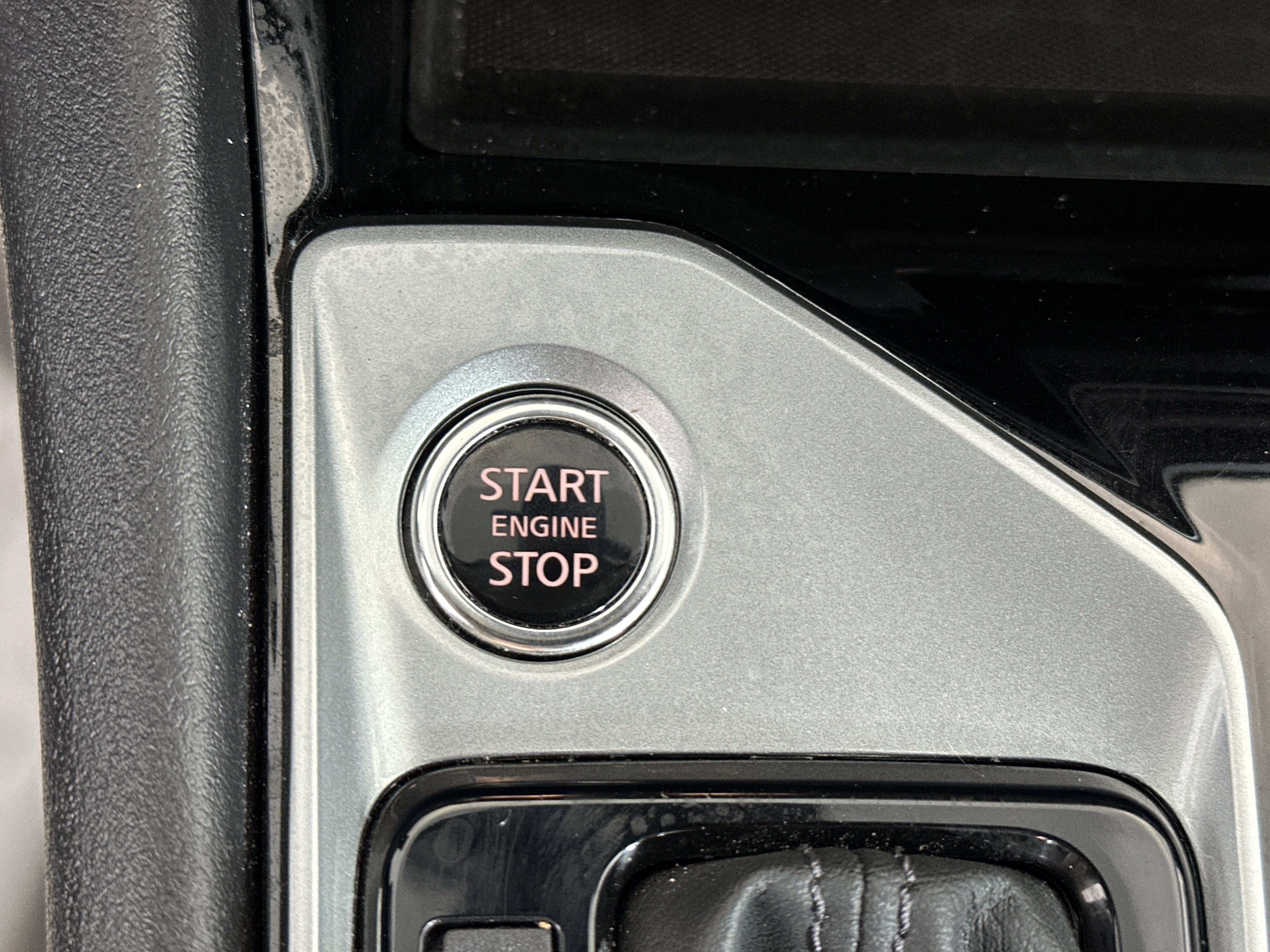 Used 2024 Nissan Altima 2.5 SV image 24