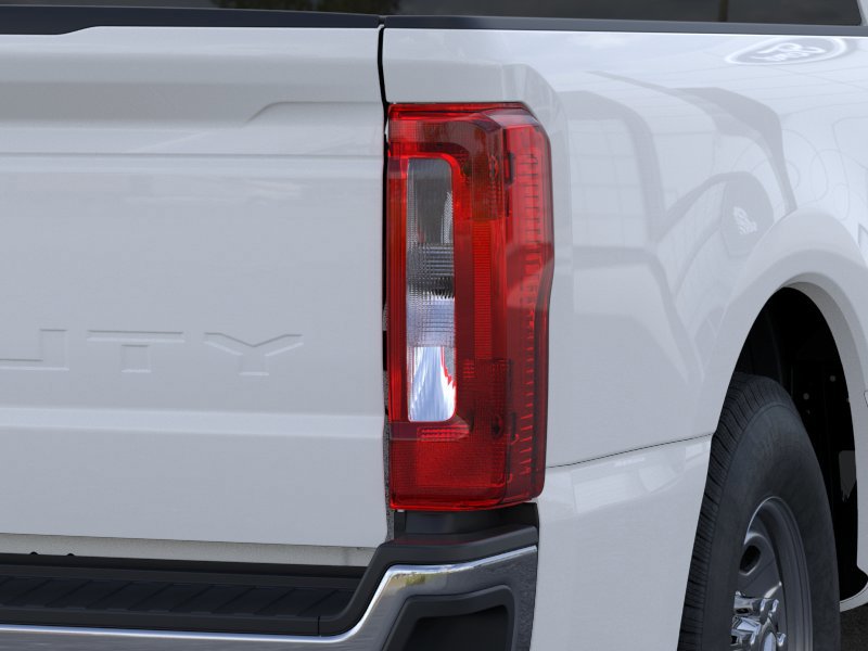 New 2025 Ford F250 XL w/ XL Chrome Package RWD image 43