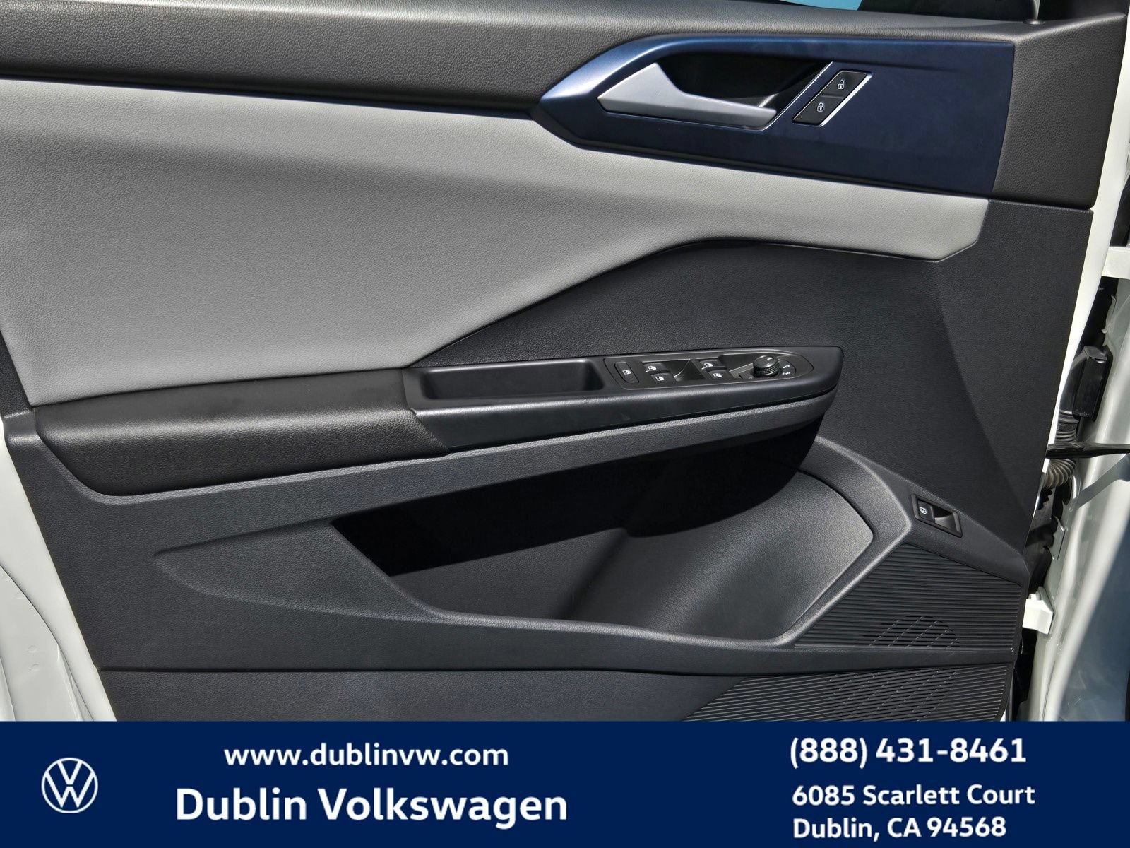Certified 2023 Volkswagen Taos SE FWD image 10