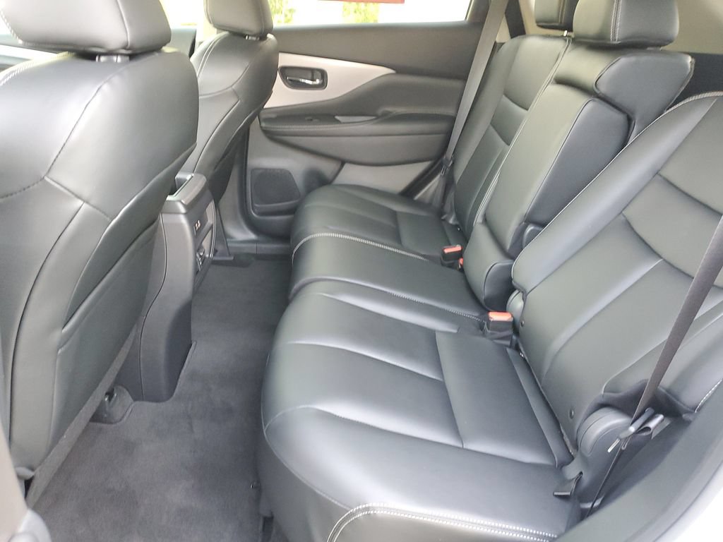 Certified 2024 Nissan Murano SV w/ SV Midnight Edition Package FWD image 13