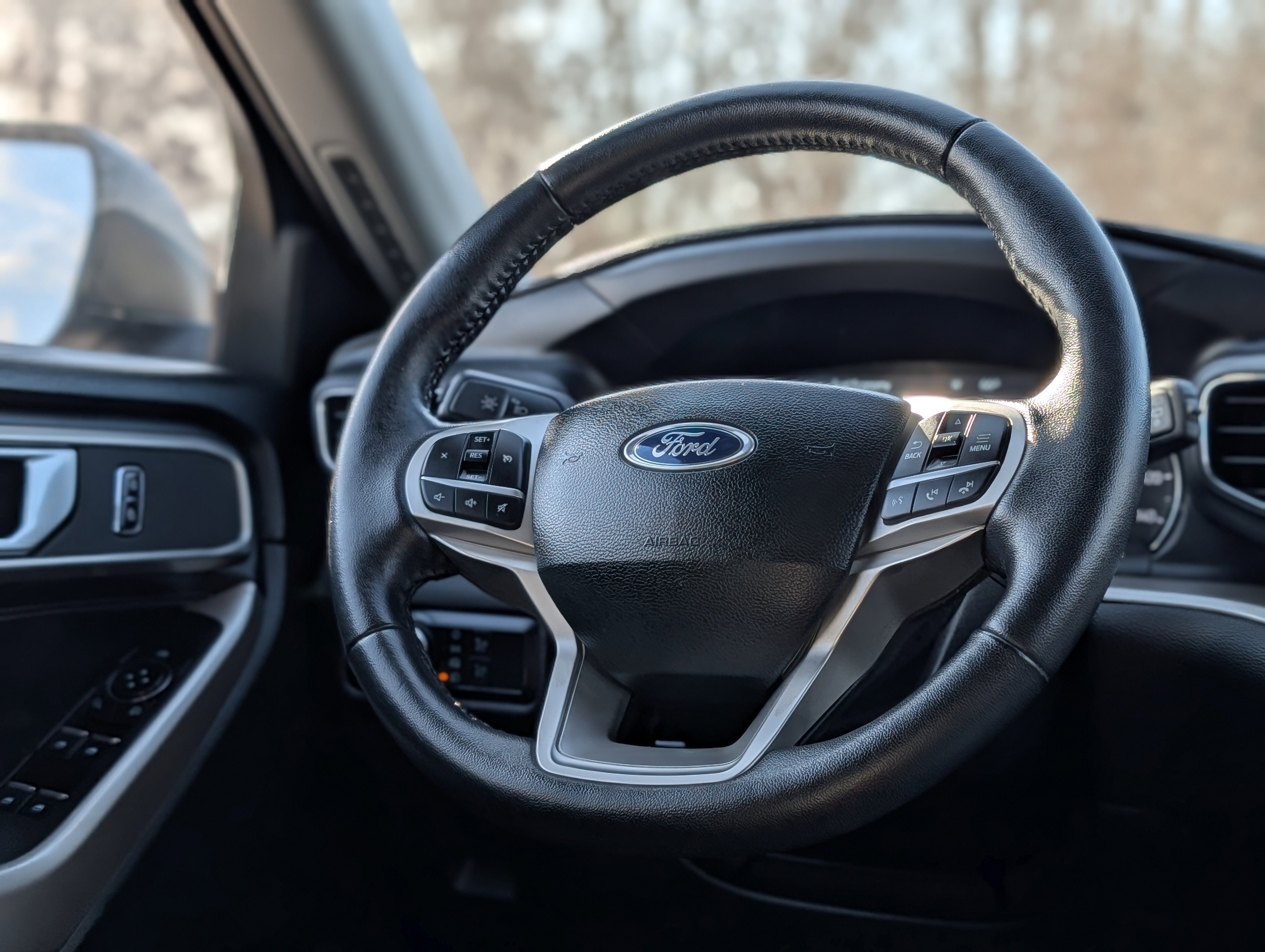 Used 2023 Ford Explorer XLT w/ Equipment Group 202A image 14
