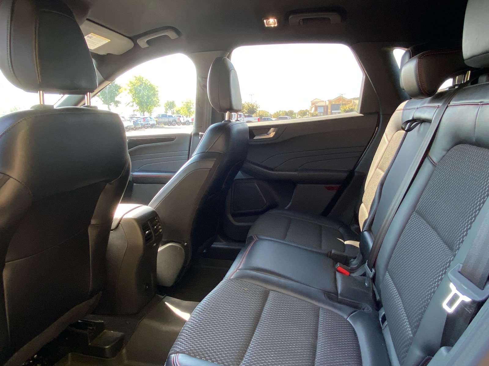 Used 2023 Ford Escape ST-Line Select w/ Tech Pack #2 AWD/4WD image 19