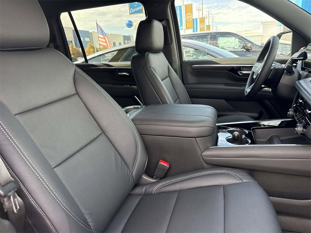 New 2026 Chevrolet Suburban LS image 36