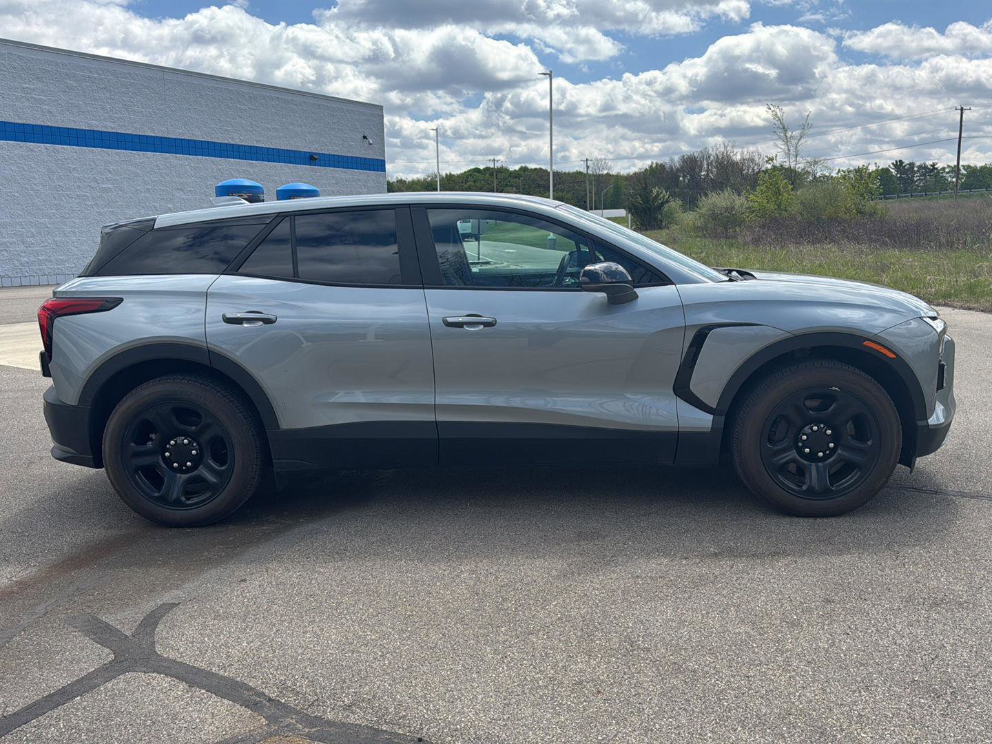 Used 2024 Chevrolet Blazer EV AWD Police image 6