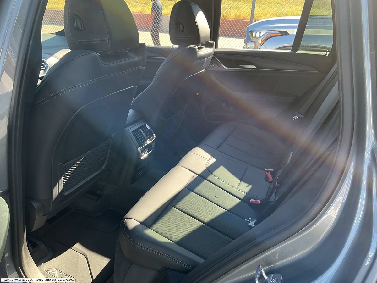 Used 2023 BMW X3 sDrive30i w/ Convenience Package w/ZPA RWD image 9