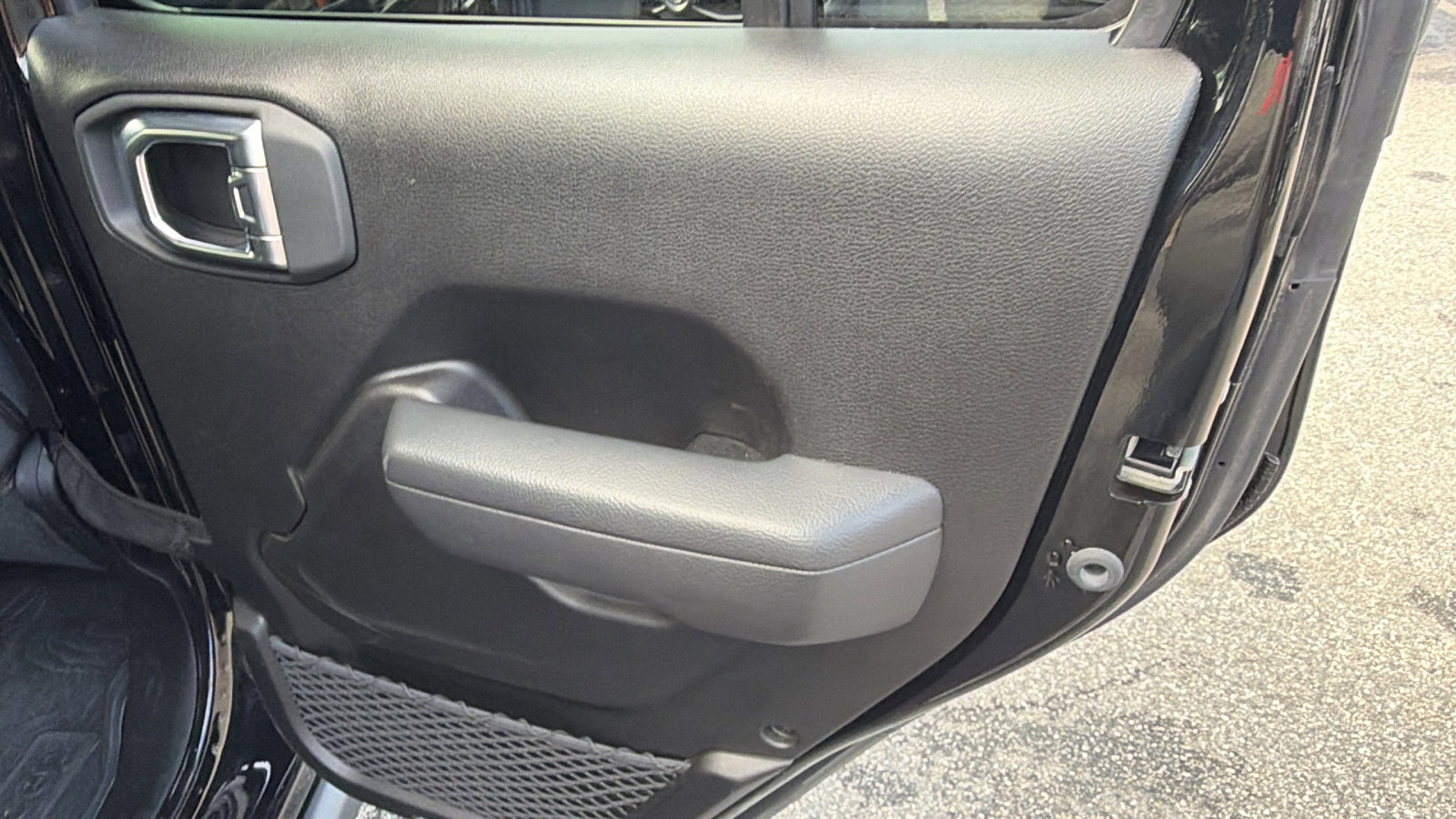 Used 2025 Jeep Wrangler Willys 4xe image 20