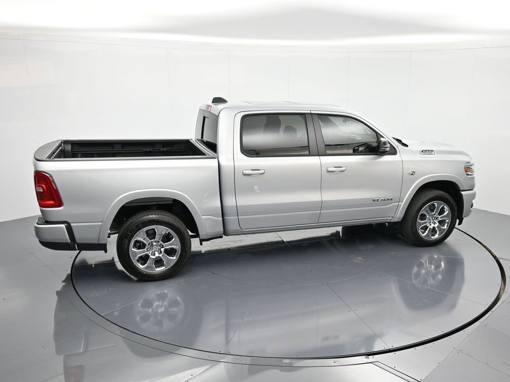 New 2026 RAM 1500 4x4 Crew Cab image 33