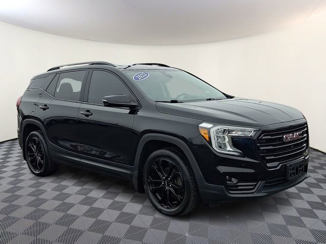 Used 2022 GMC Terrain SLT w/ Tech Package