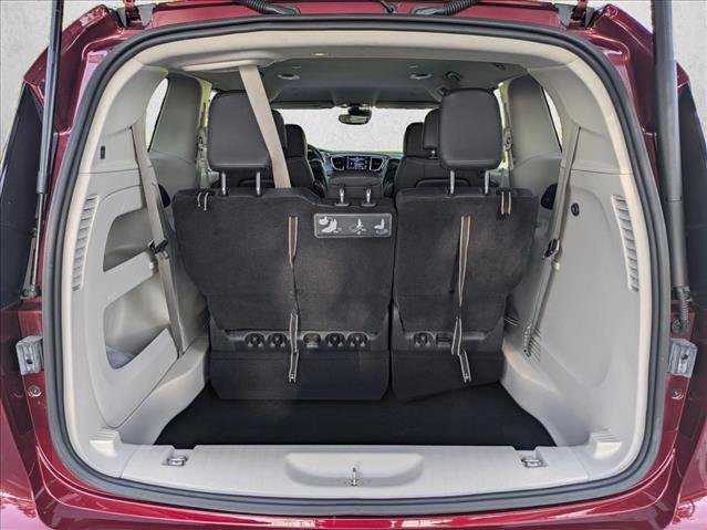 Used 2020 Chrysler Pacifica Touring-L Plus w/ Tire & Wheel Group FWD image 6