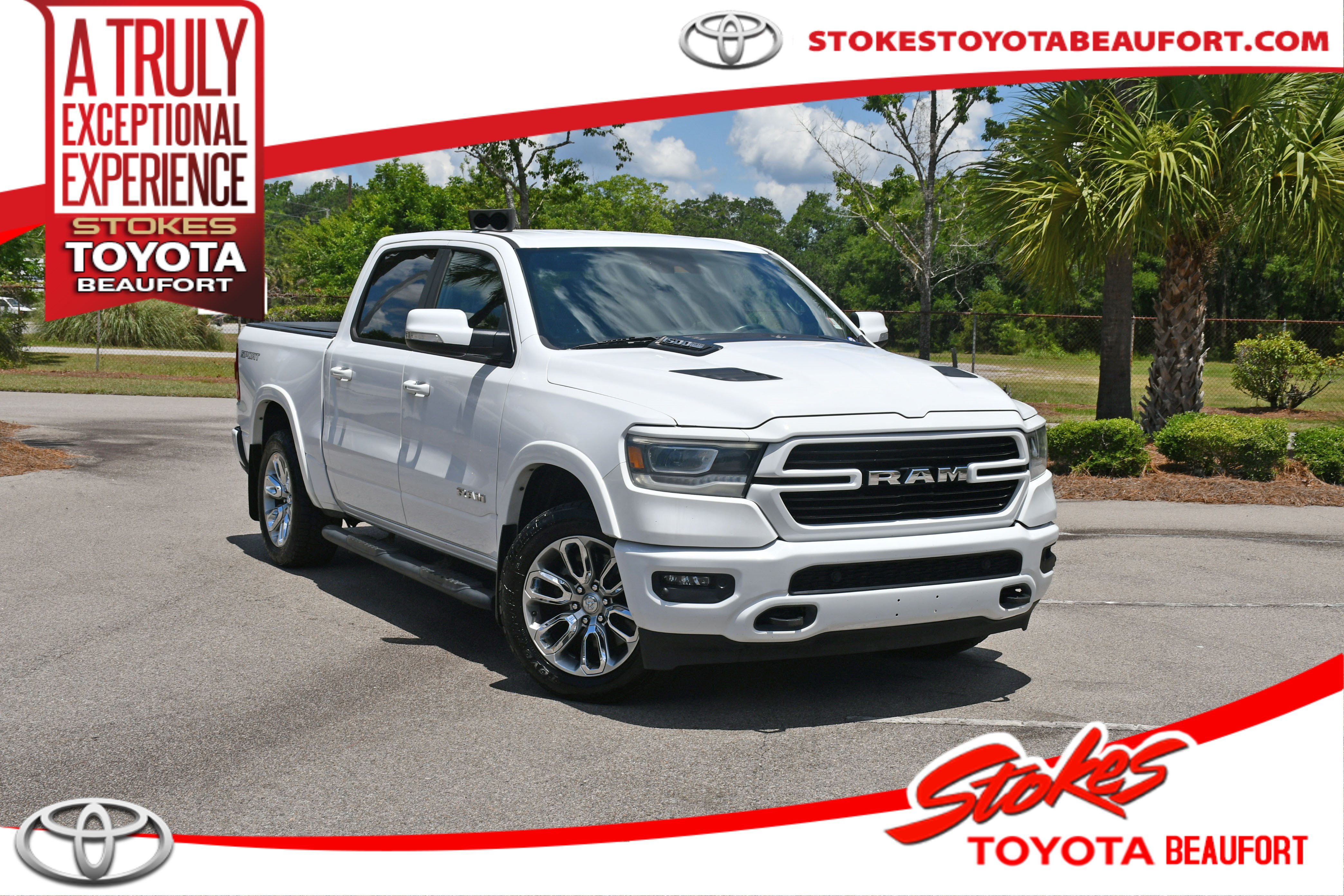 Used 2021 RAM 1500 Laramie AWD/4WD image 1