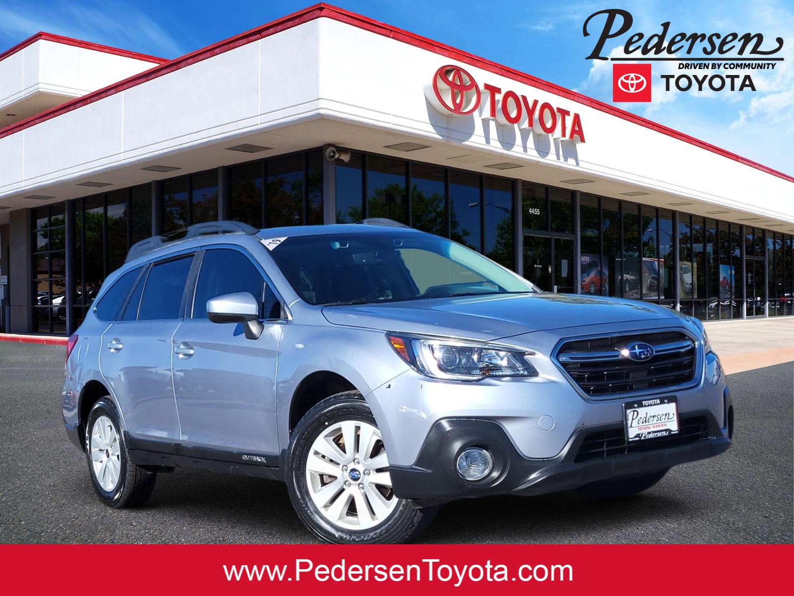 Used 2019 Subaru Outback 2.5i Premium image 1