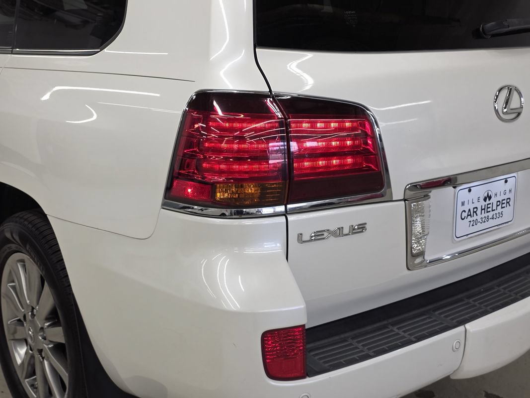 Used 2010 Lexus LX 570 4WD w/ Luxury Pkg image 60
