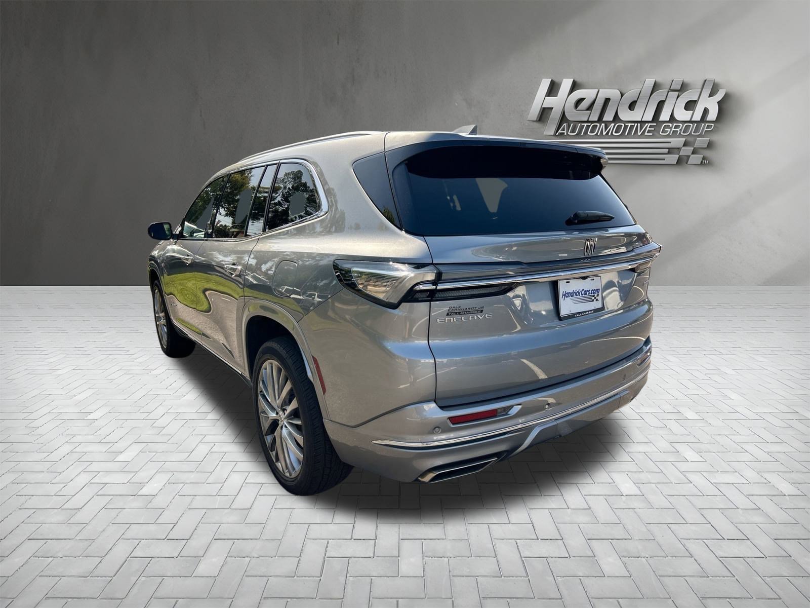 Used 2025 Buick Enclave Avenir image 7