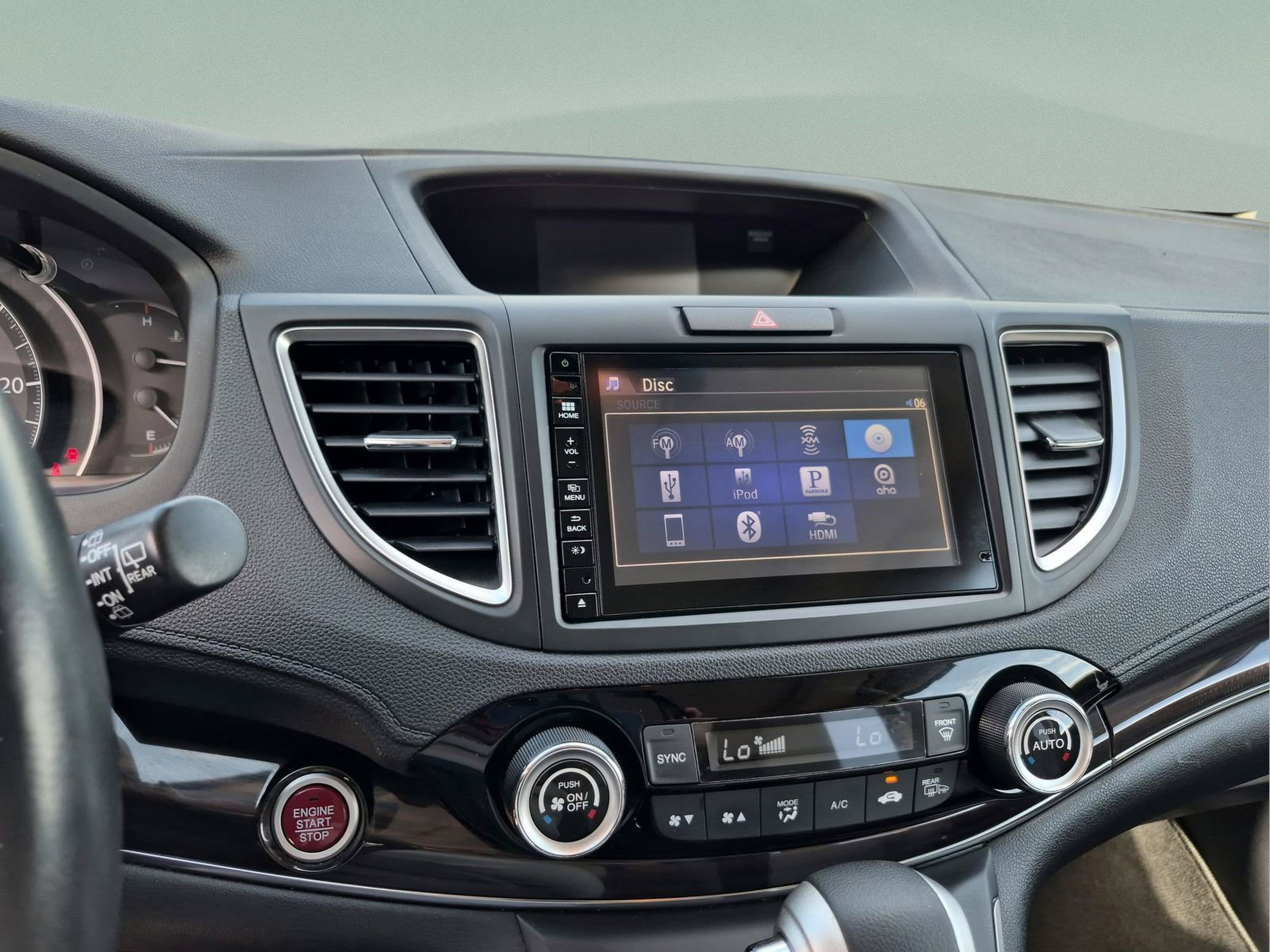 Used 2016 Honda CR-V Touring image 12