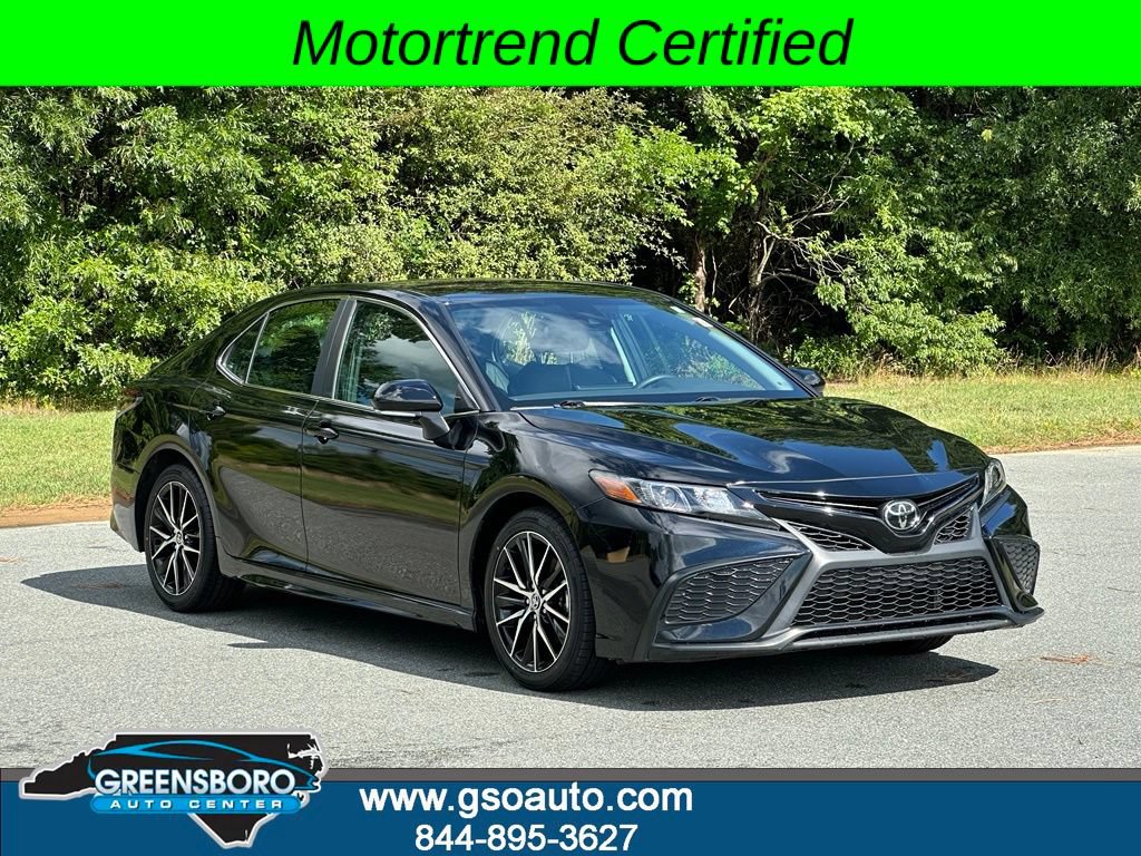 Used 2024 Toyota Camry SE FWD image 2