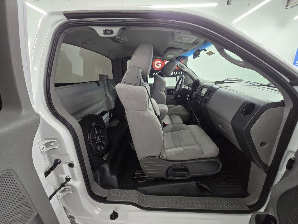 Used 2005 Ford F150 STX RWD image 14