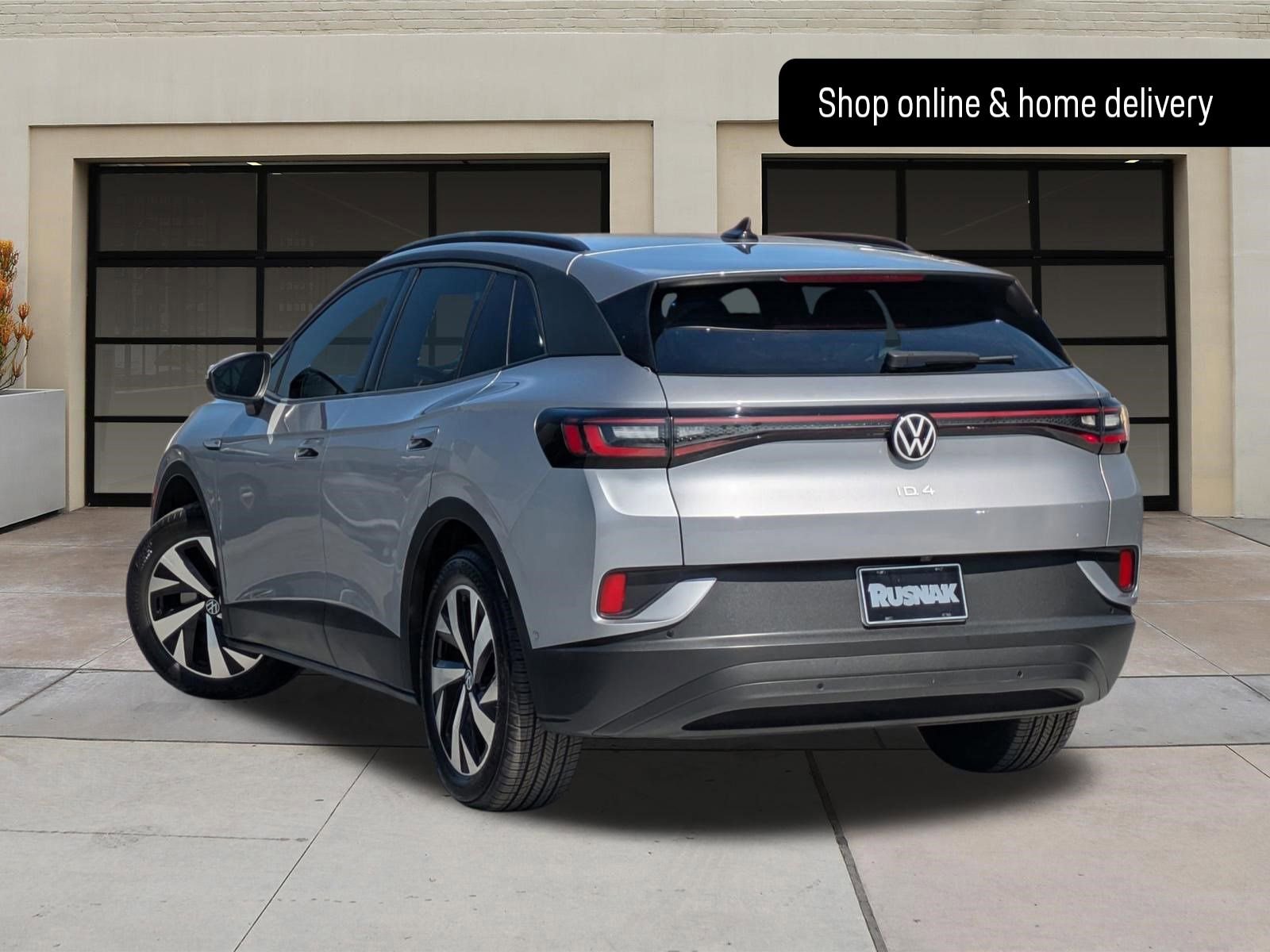 Used 2023 Volkswagen ID.4 Pro image 2