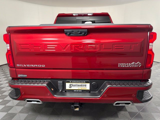 Used 2024 Chevrolet Silverado 1500 High Country w/ High Country Premium Package AWD/4WD image 10