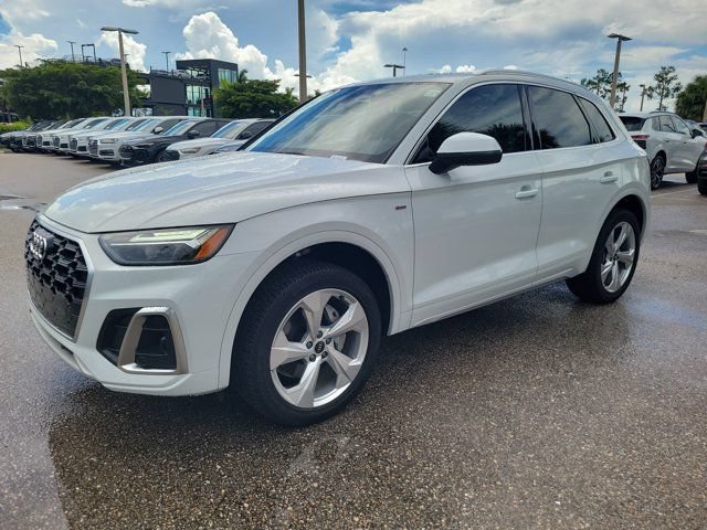 Used 2023 Audi Q5 2.0T Premium Plus w/ Premium Plus Package AWD/4WD image 4