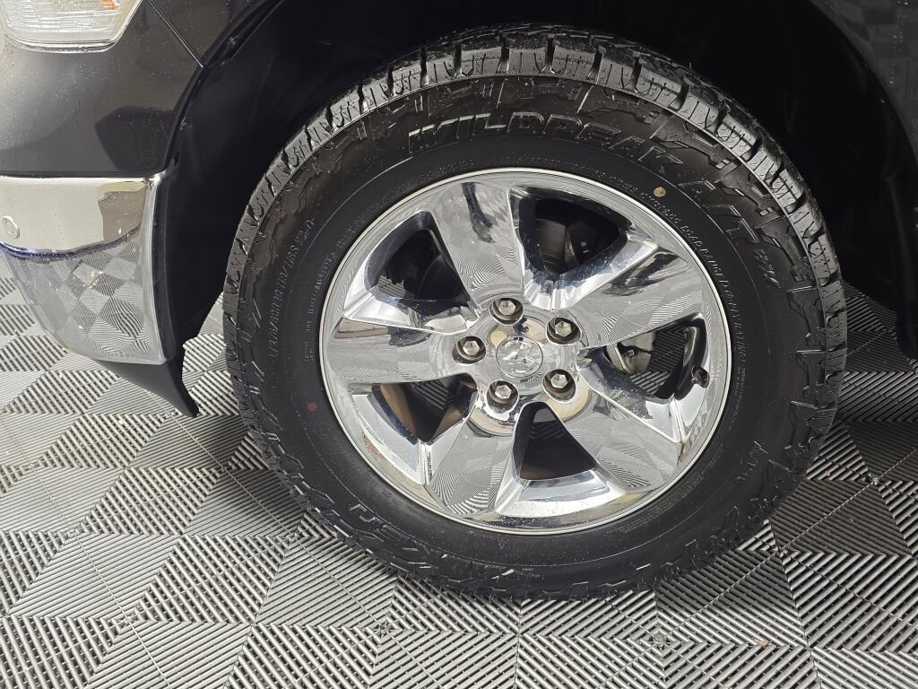 Used 2019 RAM 1500 Big Horn AWD/4WD image 11