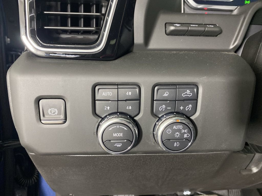 New 2025 GMC Sierra 2500 Denali w/ Denali Reserve Package image 20