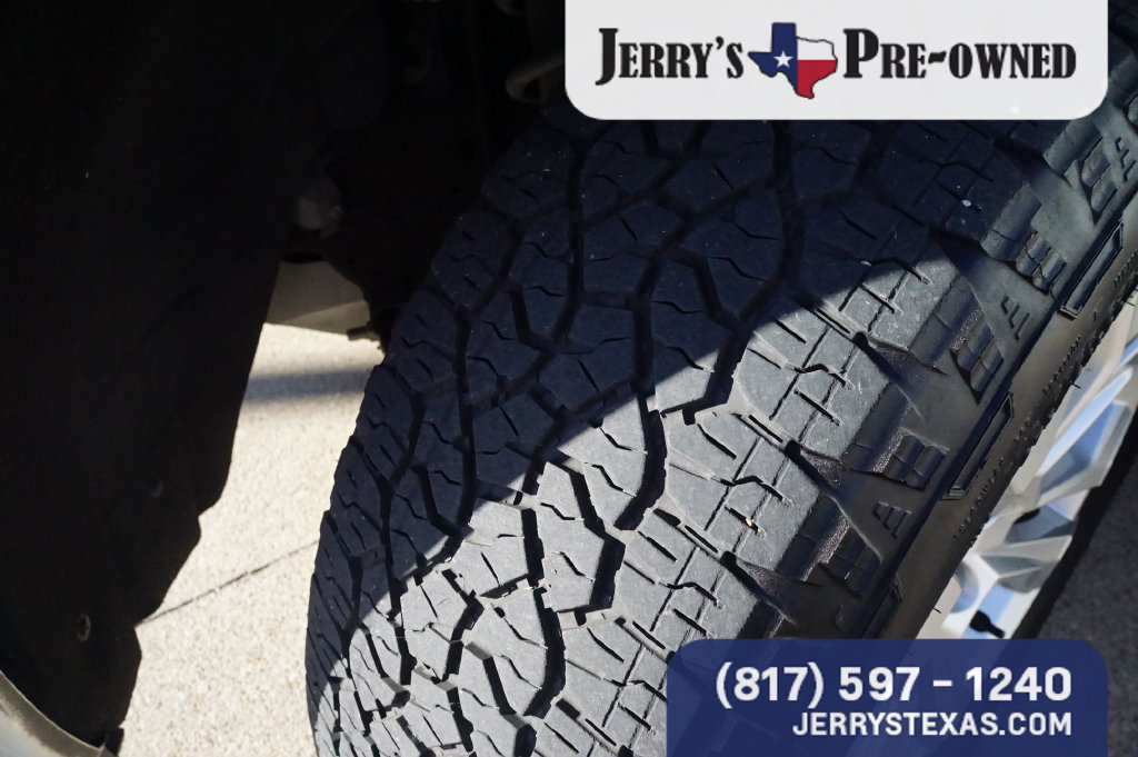 Used 2022 Chevrolet Silverado 1500 LTZ AWD/4WD image 8