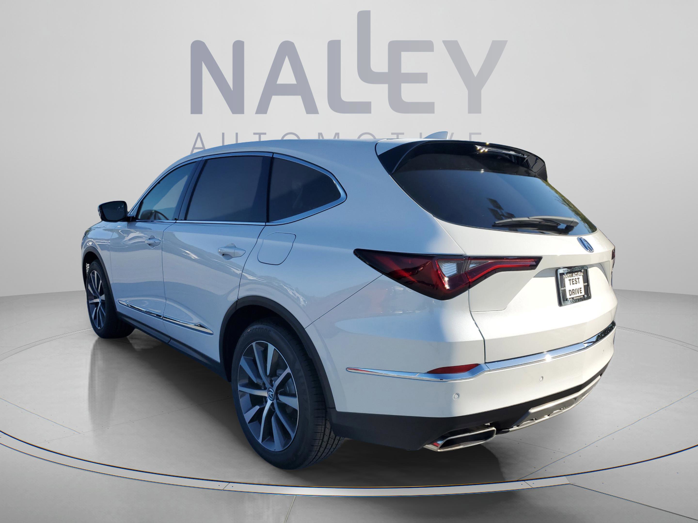 Used 2026 Acura MDX FWD w/ Technology Package image 3