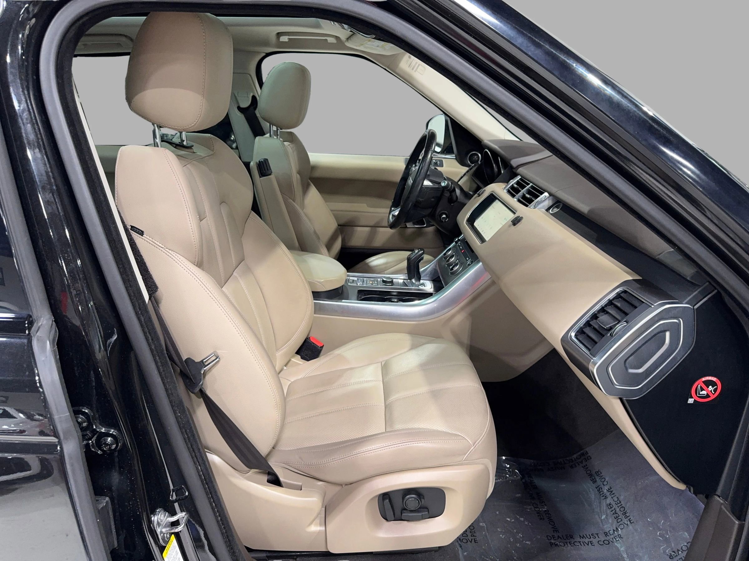 Used 2017 Land Rover Range Rover Sport SE image 22