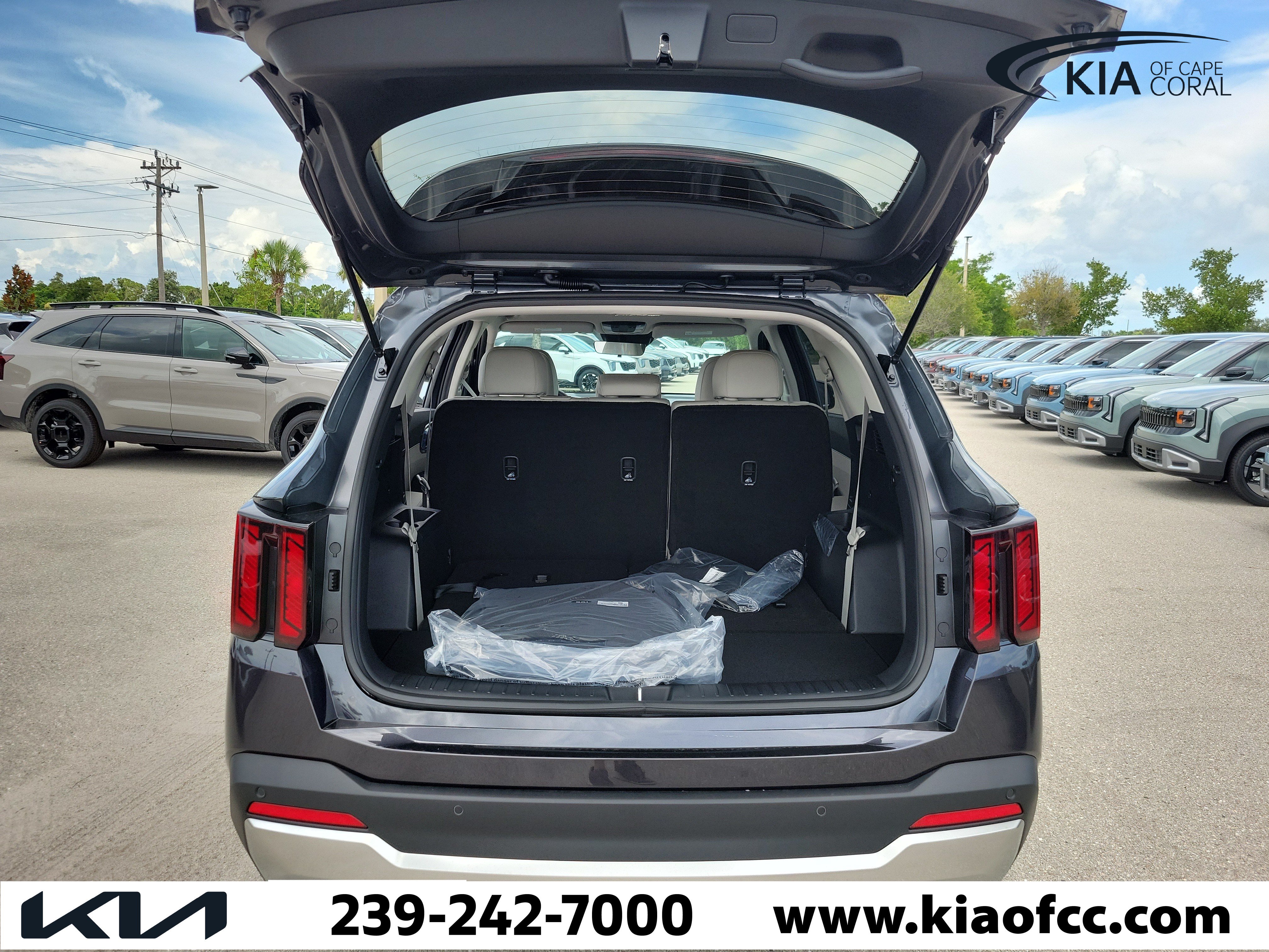 New 2026 Kia Sorento S FWD image 11